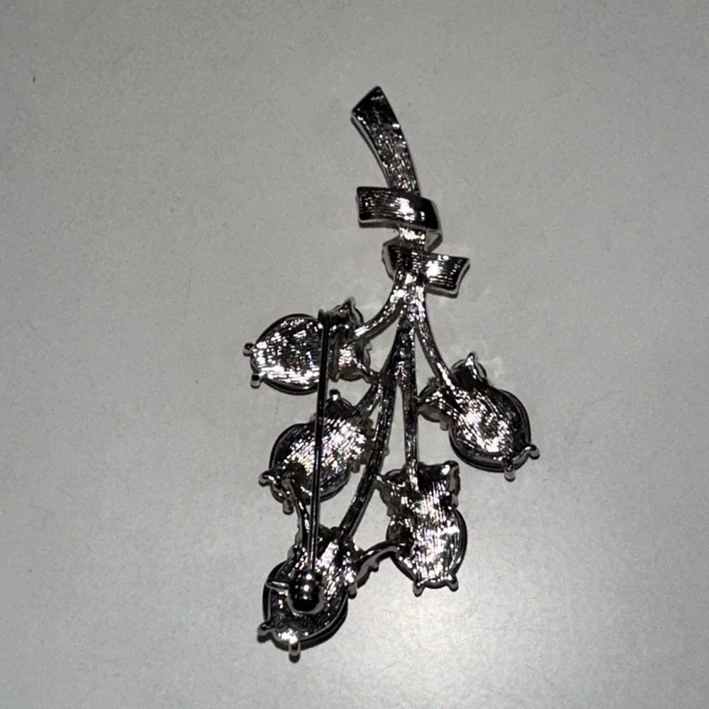Vintage Cats Eye Brooch Lavender Rhinestones Floral Flower Buds February‎ EUC